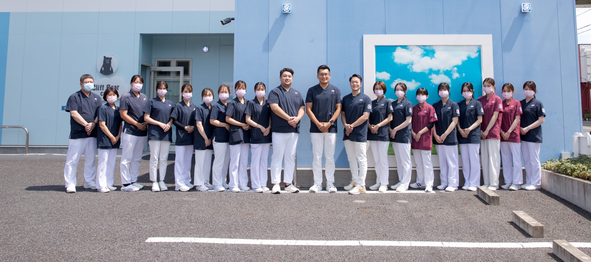 スタッフ集合写真